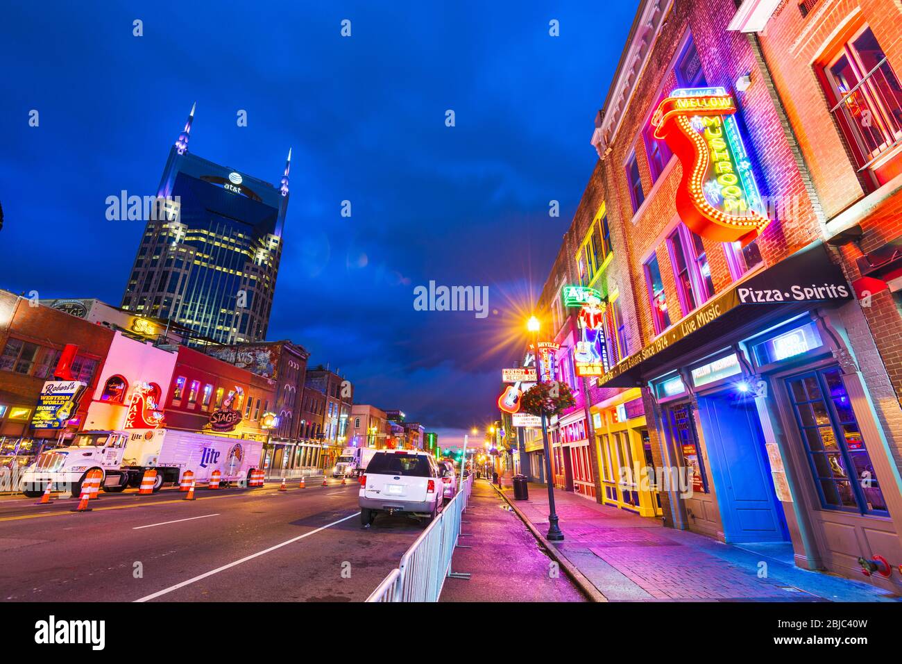 Country Musik Bars Am Broadway Nashville Tennessee Usa Stockfotografie Alamy
