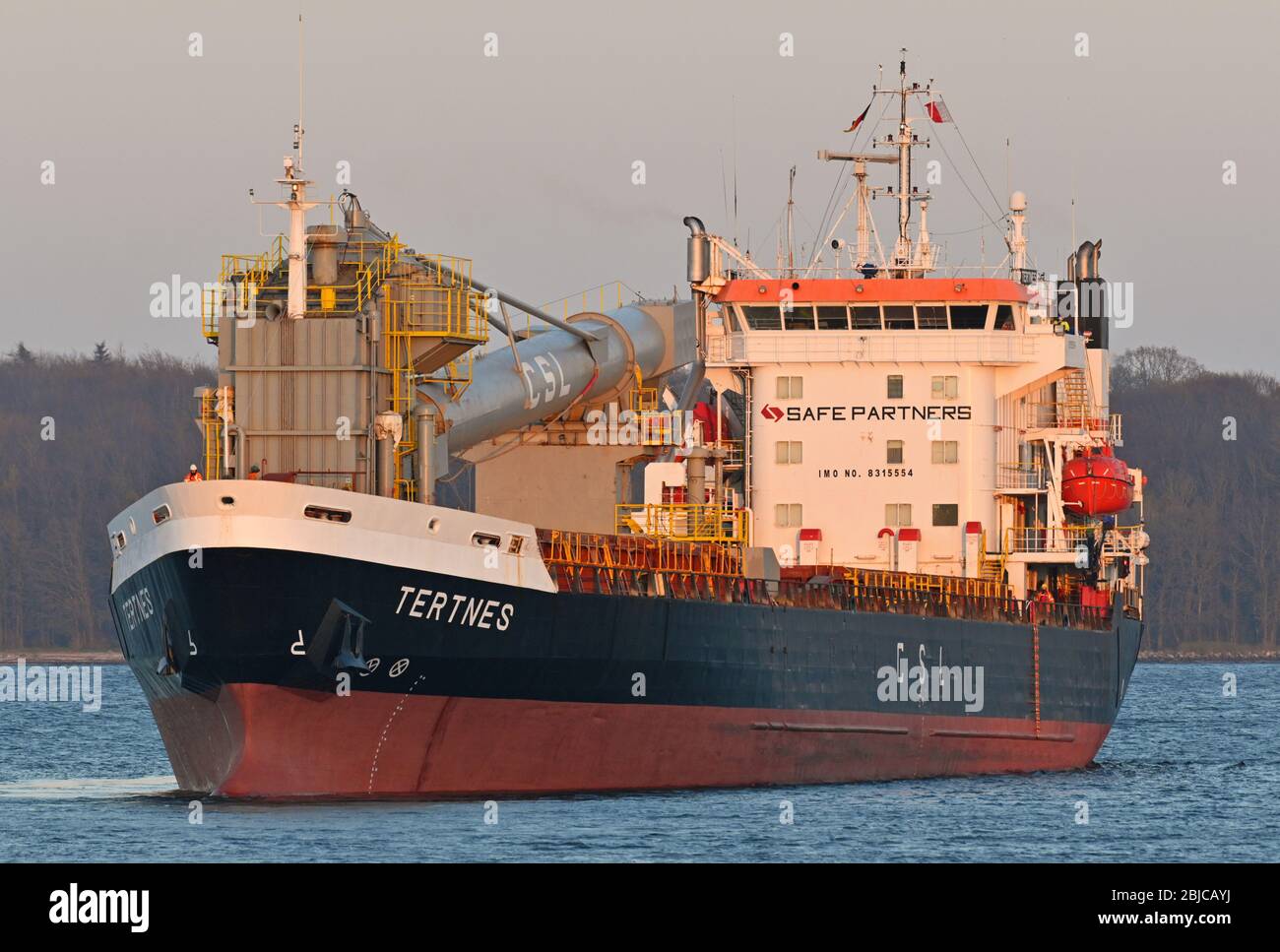 Selbstentladefrachter Tertnes vom Hafen Kiel aus Stockfoto