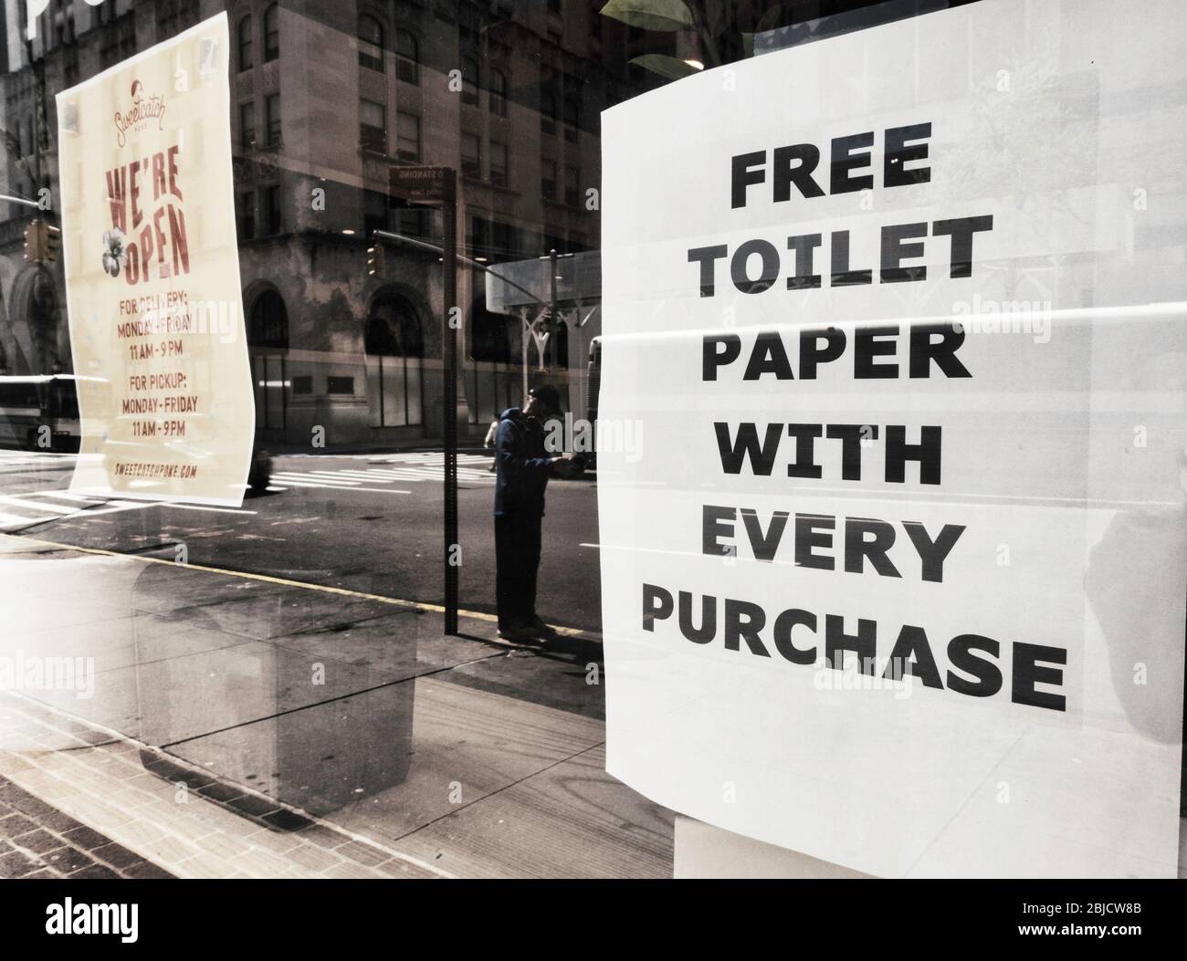 Werbezeichen während der Covid-19 Pandemie, NYC, USA Stockfoto