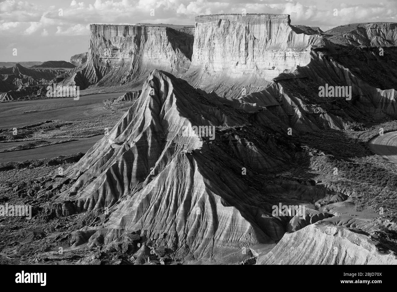 Bardenas Reales. Die Wüstenlandschaft der Bardenas in Navarra, Spanien. Erosion durch Wind und Wasser, schafft atemberaubende Formen in dieser Wüste von Navarra, Stockfoto