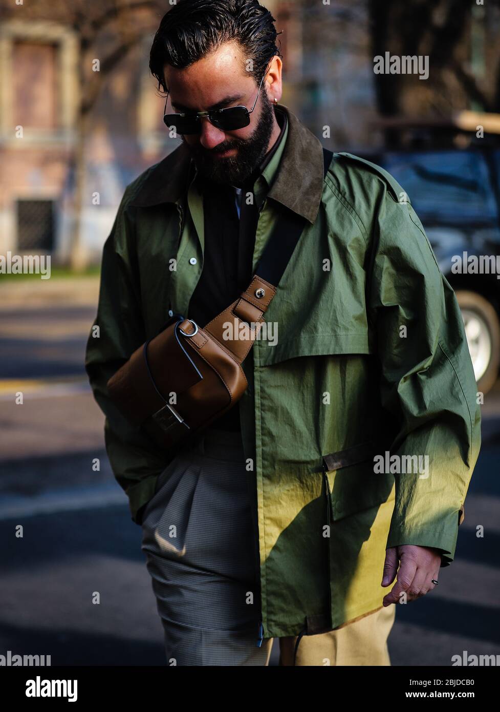 MAILAND, Italien - Januar 13 2020: Matthew Zorpas auf der Straße während der Mailänder Modewoche. Stockfoto