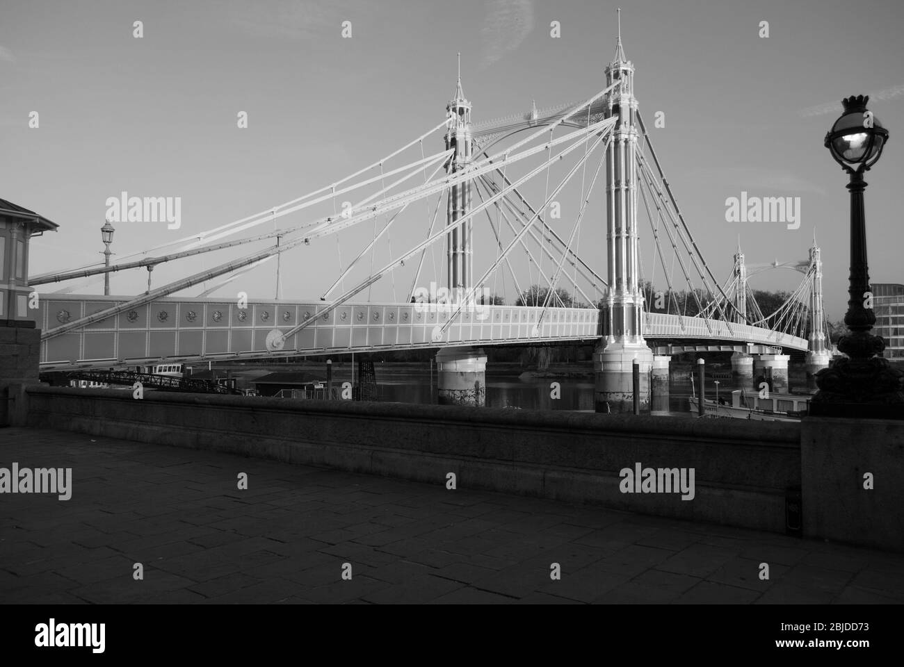 Suspension Bridge Structure Architecture Traditional Albert Bridge, London, SW11 4PH von Rowland Mason Ordish & Sir Joseph Bazalgette Stockfoto