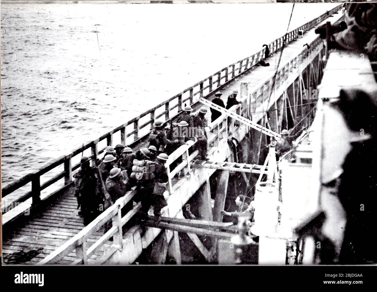 Die Evakuierung von Dünkirchen, die unter dem Codenamen Operation Dynamo und auch als das Wunder von Dünkirchen bekannt ist, war die Evakuierung alliierter Soldaten während des Zweiten Weltkriegs von den Stränden und dem Hafen von Dünkirchen im Norden Frankreichs zwischen dem 26. Mai und dem 4. Juni 1940. Stockfoto
