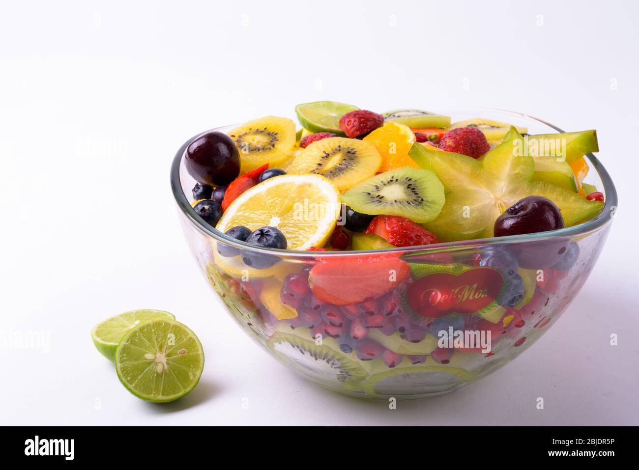 Portrait Von Verschiedenen Köstlichen Früchten Auf Weißem Hintergrund Stockfoto