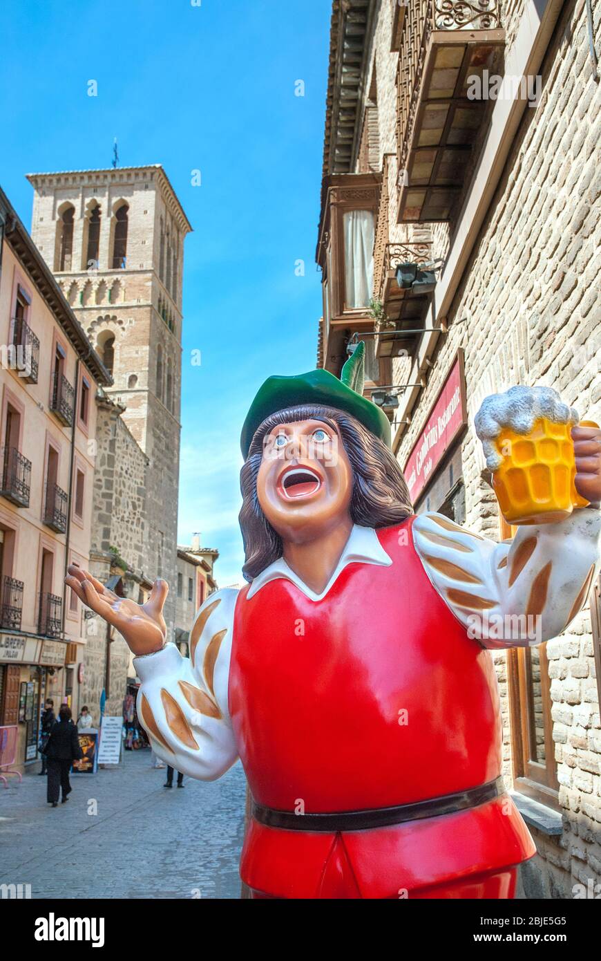 Cruzcampo Bier Werbestatue, Toledo, Kastilien-La Mancha, Spanien Stockfoto