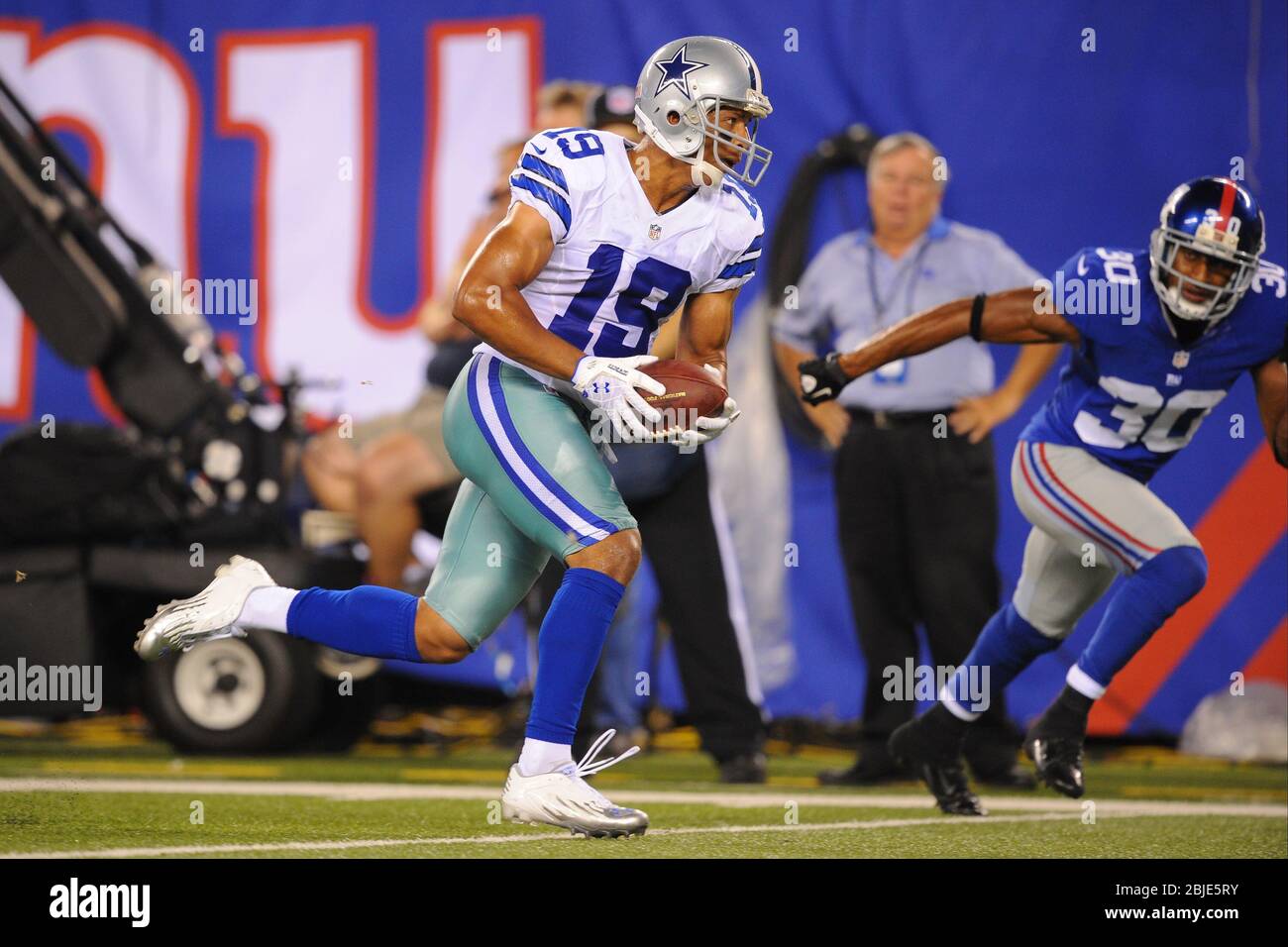 05. September 2012: Dallas Cowboys Wide Receiver Miles Austin (19) läuft während eines Woche 1 NFL Matchup zwischen der Dallas Cow in die Endzone für einen Touchdown Stockfoto