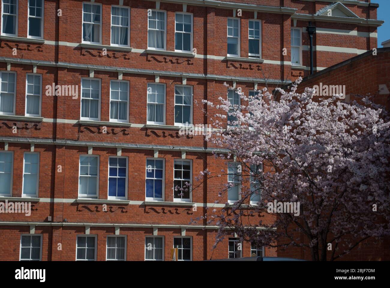 Herrenhaus aus rotem Backstein, Herrenhaus aus Blockhaus Glyn Mansions, Hammersmith Road, Hammersmith, London W14 8XH Stockfoto
