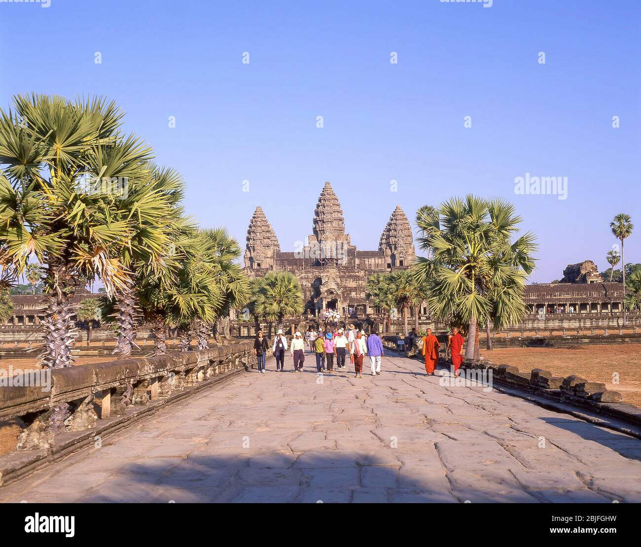 Pfad zum Angkor Wat Tempel, Angkor, Siem Reap, Königreich Kambodscha Stockfoto