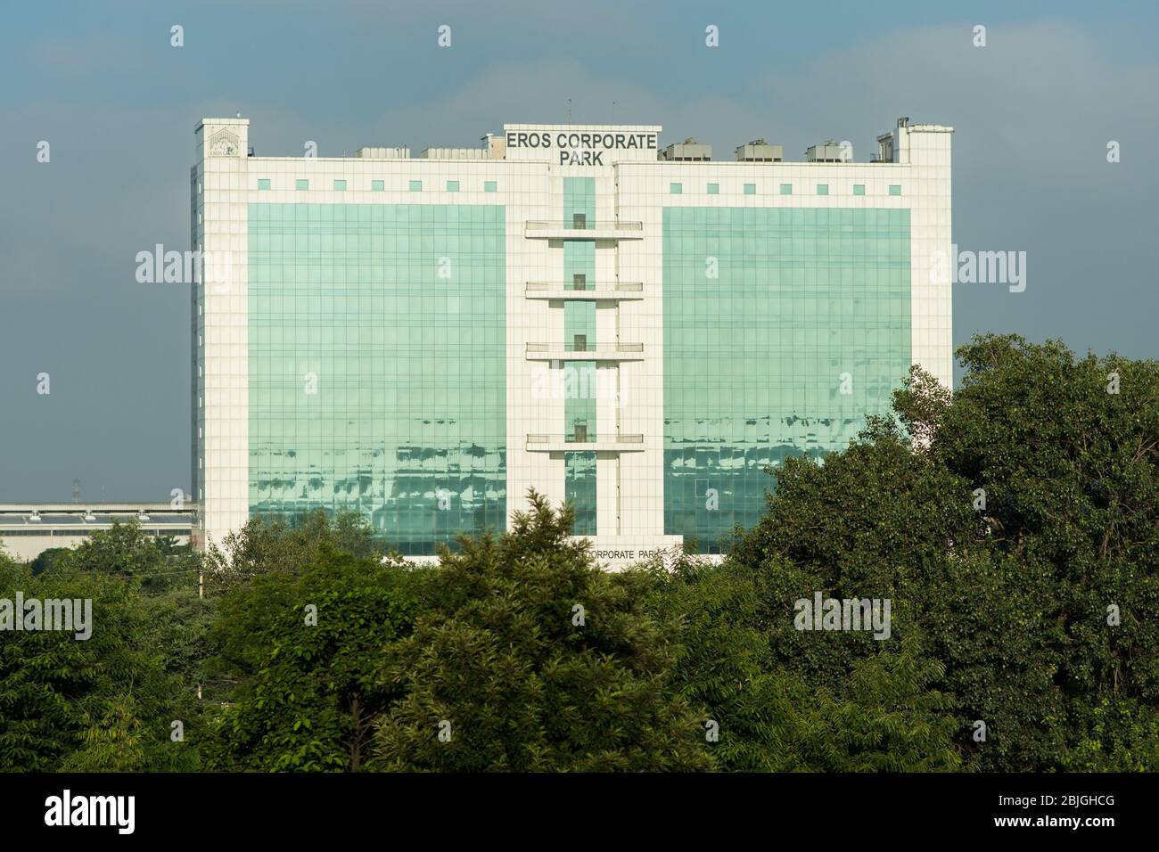 Gurgaon, Haryana / Indien - 28. September 2019: Eros Corporate Park neuer Geschäfts- und Bürokomplex in Gurgaon, Indien Stockfoto