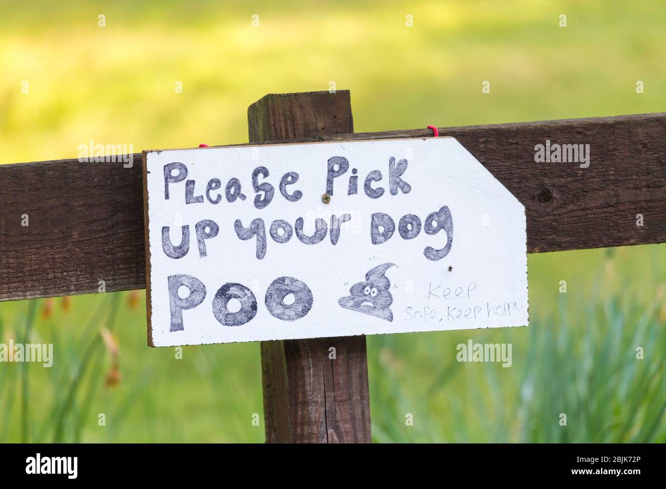 Bitte holen Sie sich Ihr Hundeschild Poo, uk Stockfoto