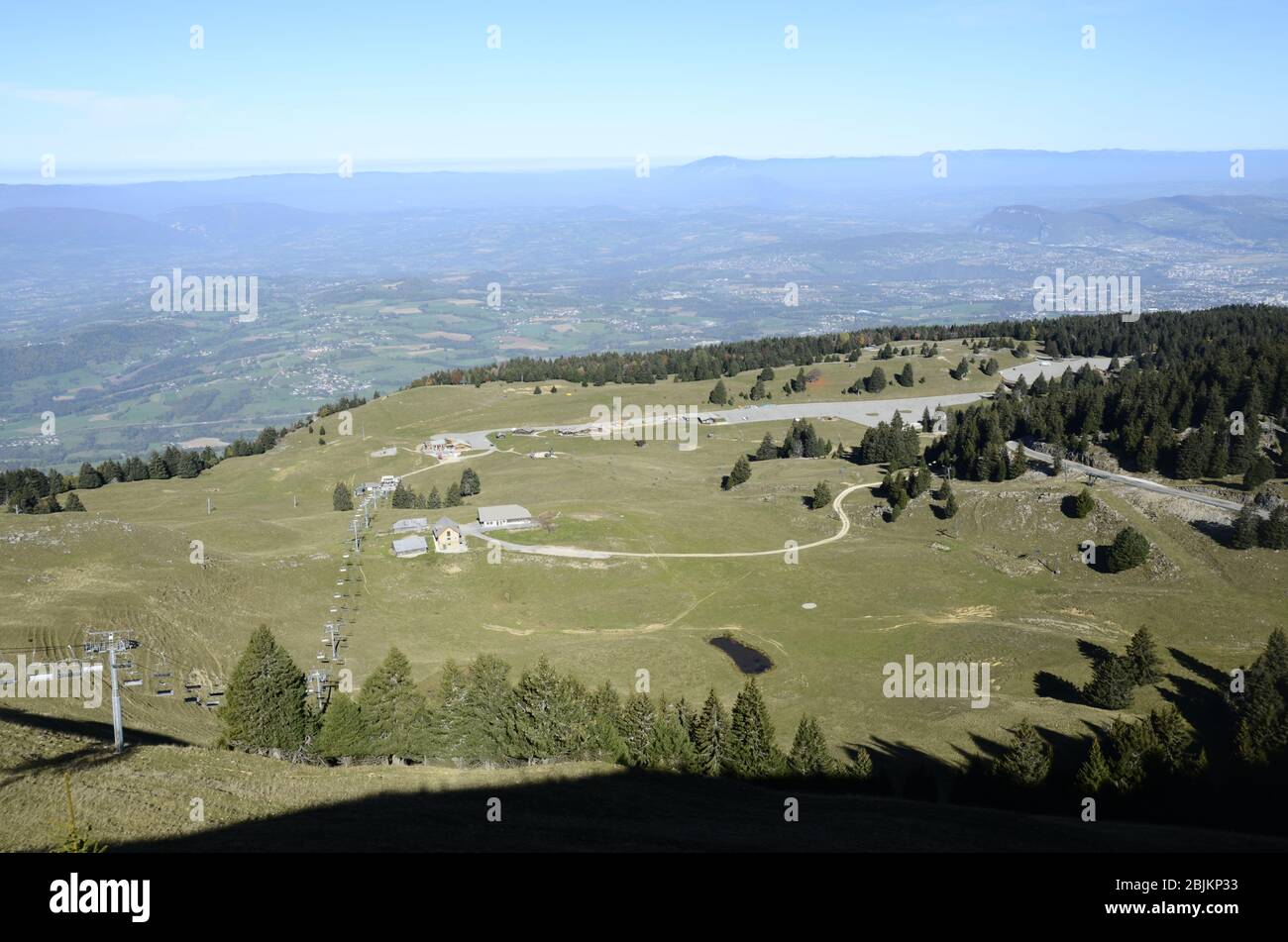 Semnoz ski Station, in der Nähe von Annecy, Sommer Landschaft, Savoyen, Frankreich Stockfoto