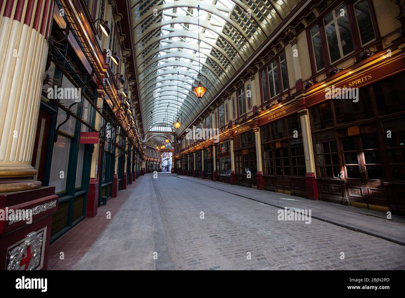 Ein völlig verlassener Leadenhall Markt im Herzen der City of London während der Coronavirus COVID-19 Sperre, England, Großbritannien Stockfoto