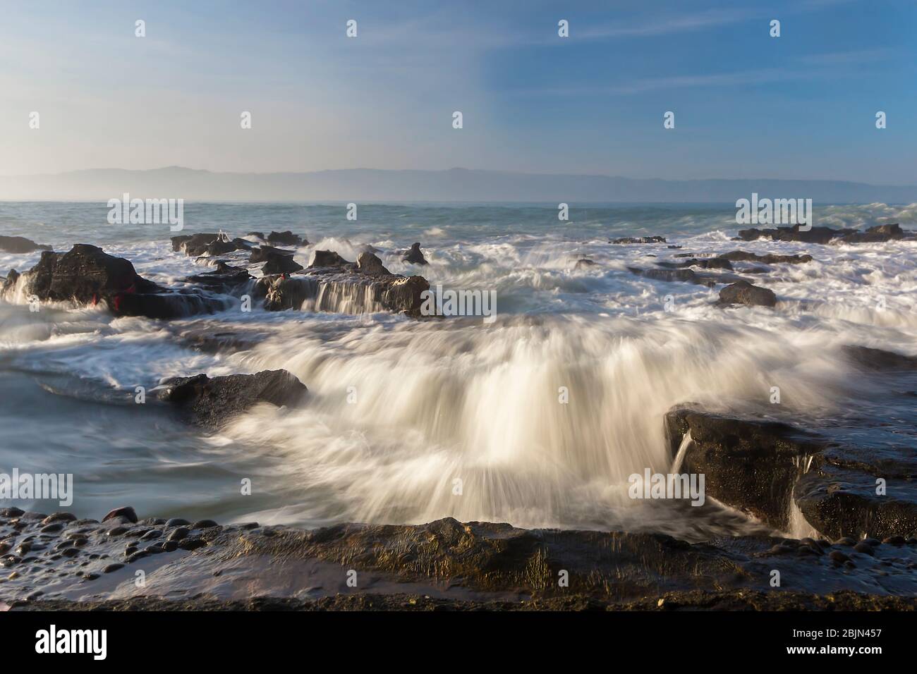 Karanghawu Beach at Sunrise, Teluk Pelabuhan Ratu, Palabuhanratu City, West Java, Indonesien Stockfoto