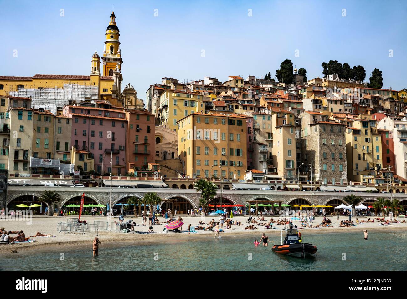 Menton Strand und Meer, Cote d'Azur, Provence, Frankreich. Stockfoto