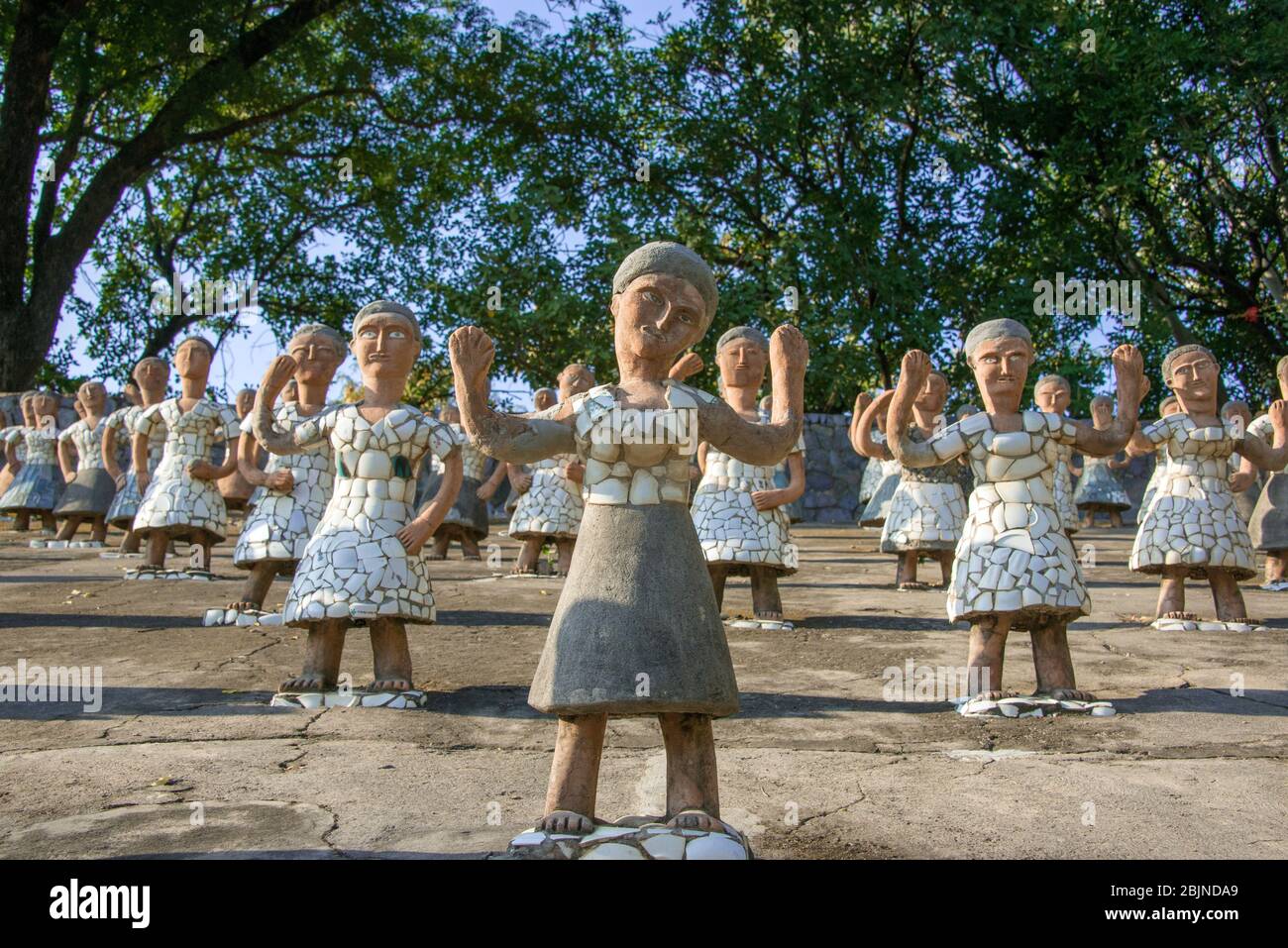 Weibliche Figuren Rock Garden Chandigarh Punjab Indien Stockfoto