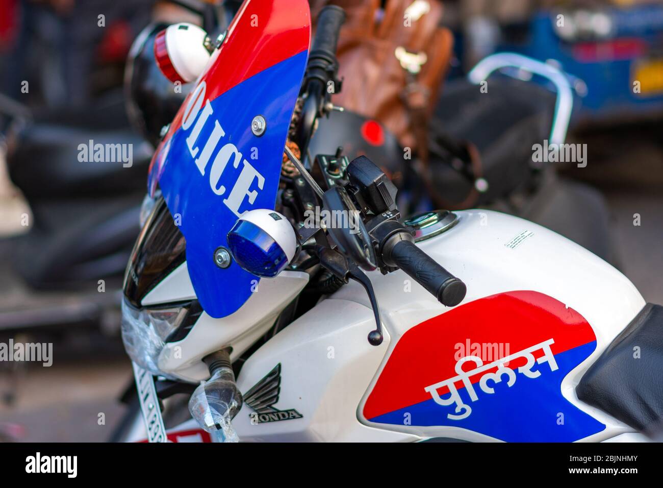 Jaipur, Rajasthan / Indien - 28. September 2019: Polizei Honda Motorrad in Jaipur, Rajasthan, Indien Stockfoto