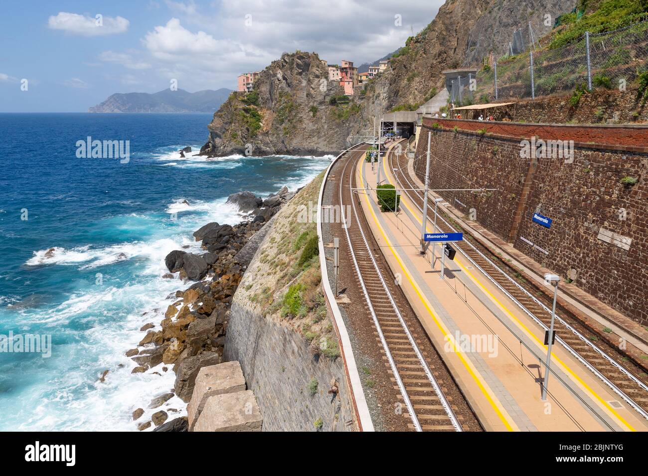 Küstenbahn des Nationalparks von Cinque Terre, Ligurien, Italien. Stockfoto