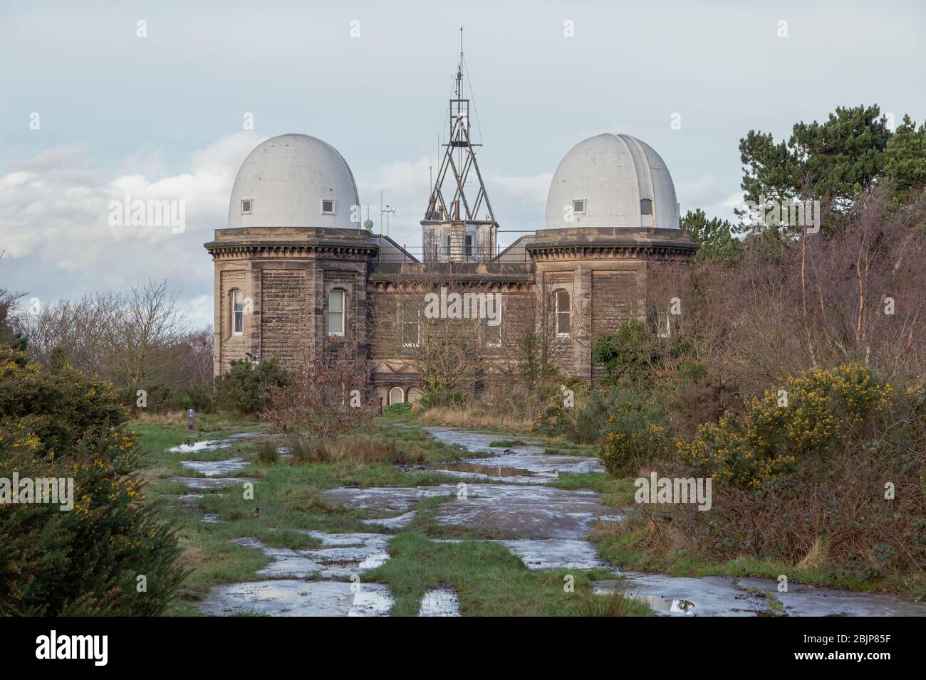 Das Bidston-Observatorium auf dem Bidston Hill spielte einst eine Rolle bei der Zeitmessung und Gezeitenvorhersage für den Hafen von Liverpool und ist heute ein Privatwohnsitz Stockfoto