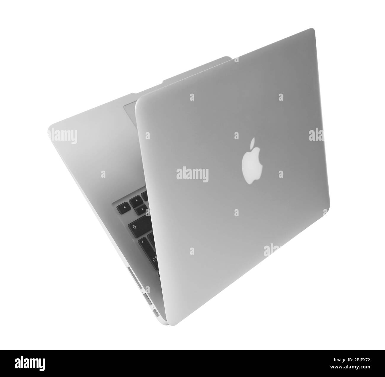 KIEW, UKRAINE - 12. OKTOBER 2017: Modernes Apple MacBook Air auf weißem Hintergrund Stockfoto