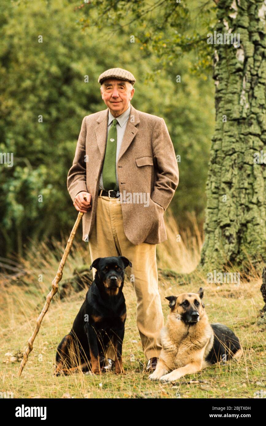 Phil Drabble One man und sein Dog Moderator mit seinen Hunden 1983 Stockfoto
