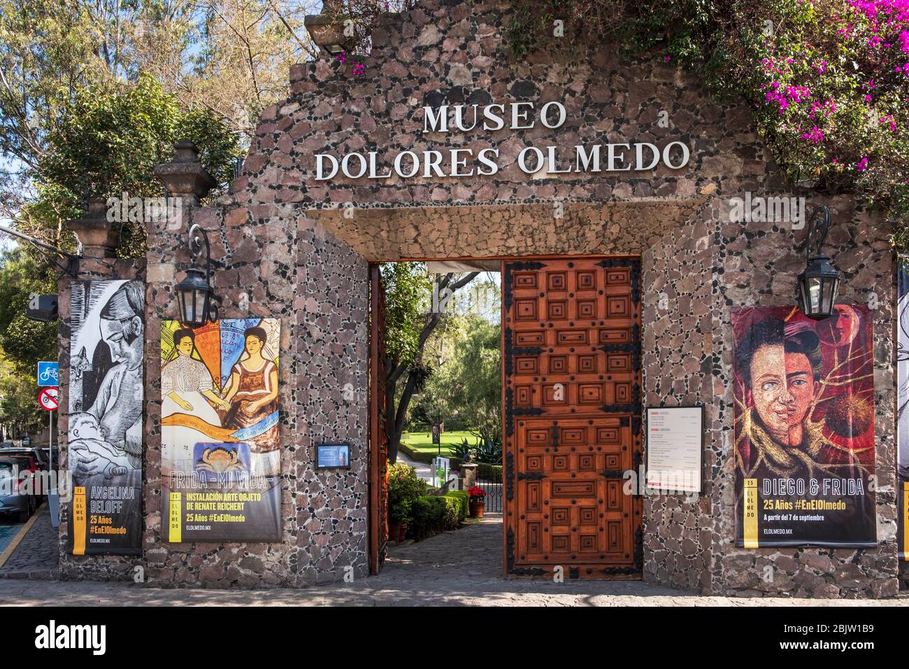 Eintritt zum Museo Dolores Olmedo mit berühmter Sammlung von Frida Kahlo und Diego Rivera, Mexiko-Stadt, Mexiko Stockfoto