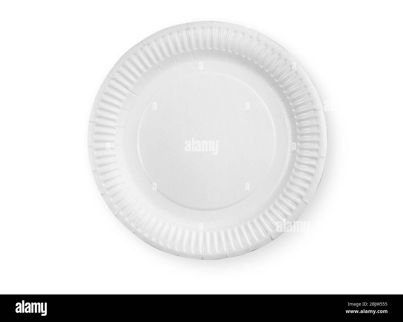 Einwegpapierplatte auf weißem Hintergrund mit Beschneidungspfad isoliert Stockfoto