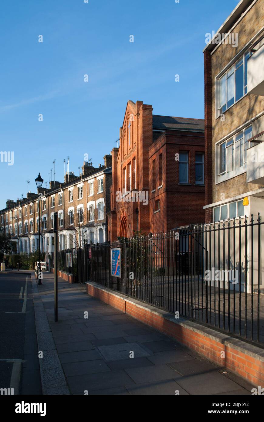 Street Elevation Chinese Church Worship and Ministry Centre (WMC) 69-71 Brook Green, Hammersmith, London W6 von Delissa Joseph Stockfoto