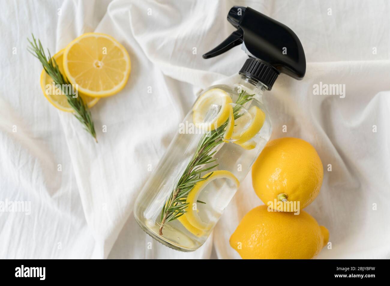 Hausgemachte natürliche Reinigung sprayÂ Stockfoto