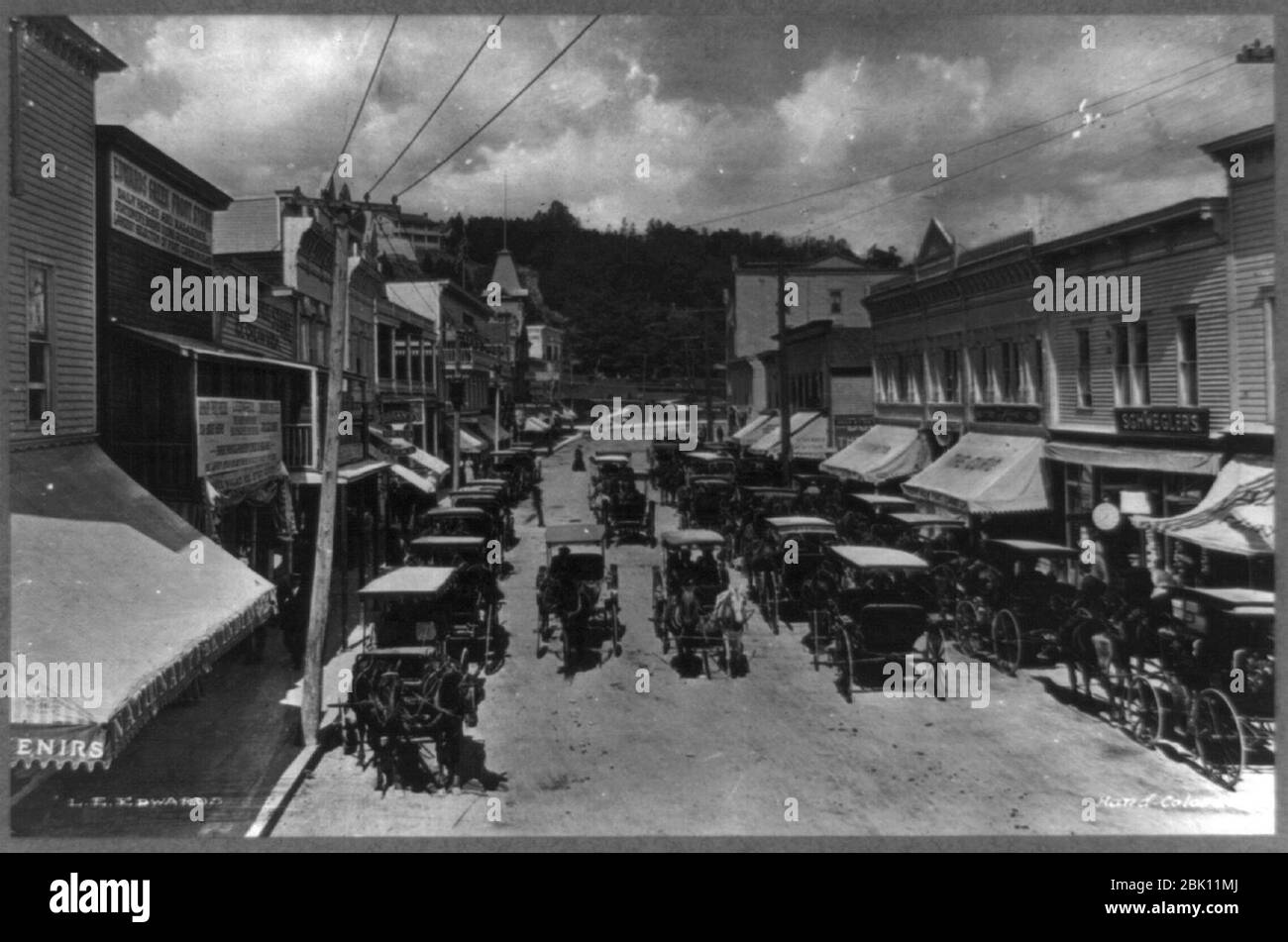 Pferd gezogenen Fahrzeugen auf der Main Street, Mackinac Island, Michigan Stockfoto