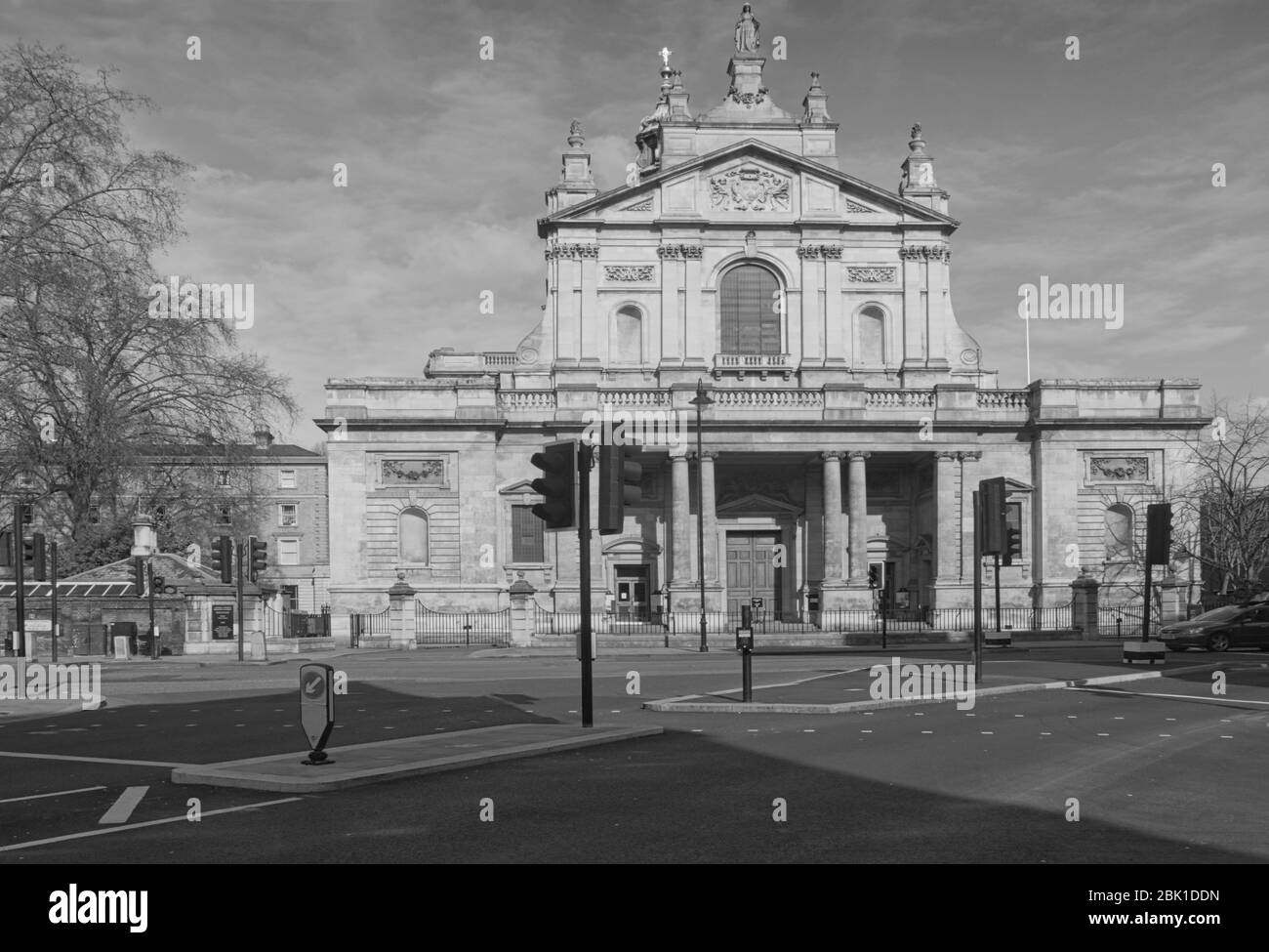 London Oratory, römisch-katholische Kirche aus dem 9. Jahrhundert mit regelmäßigen Messen und musikalischen Rezitalen. Stockfoto