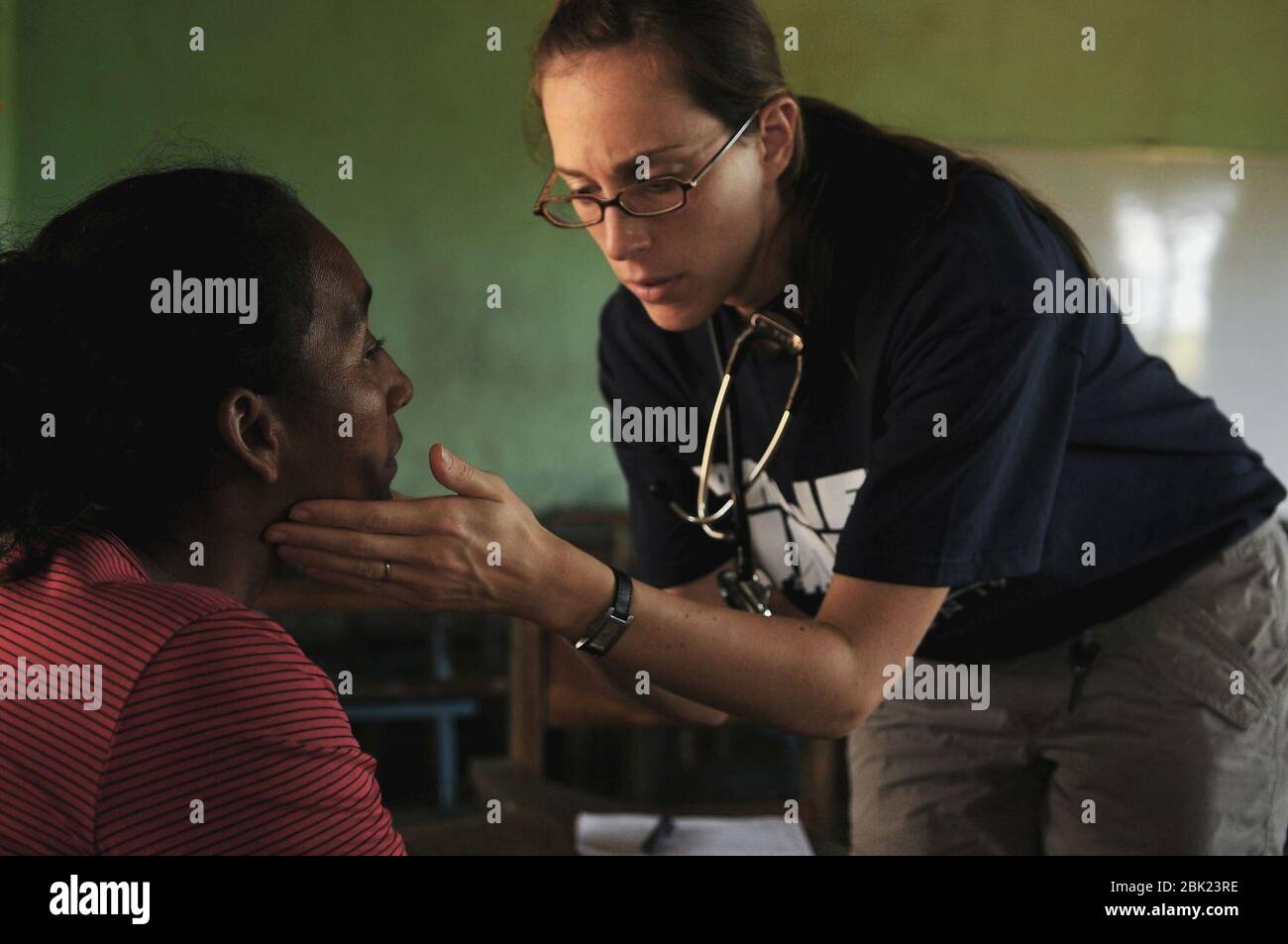Humanitäre Hilfe Projekt an der Juan Comenius High School während der Fortsetzung Versprechen 2008 Stockfoto