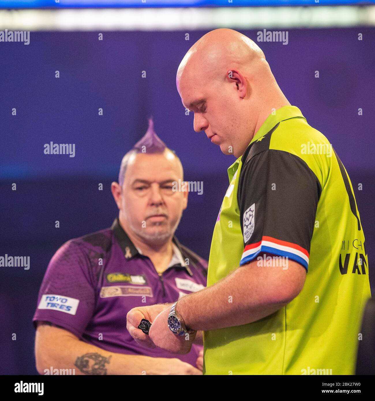 01-01-2020 Peter Wright gewinnt die PDC Weltmeisterschaft 2020 in Alexandra Palace gegen Michael van Gerwen Stockfoto