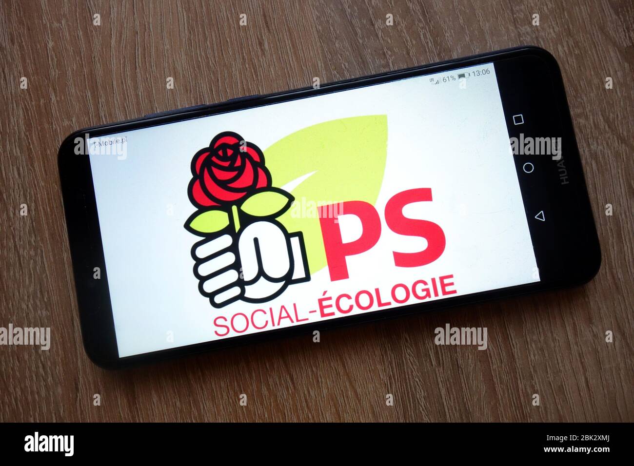 Das Logo der Sozialistischen Partei (französisch: Parti socialiste) wird auf dem Smartphone angezeigt Stockfoto