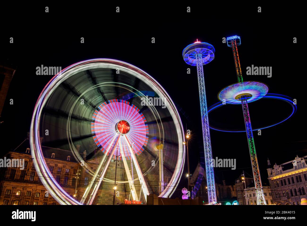 Dam Square Fun Fair Karneval Fahrten bei Nacht, Amsterdam, Nordholland, Niederlande Stockfoto