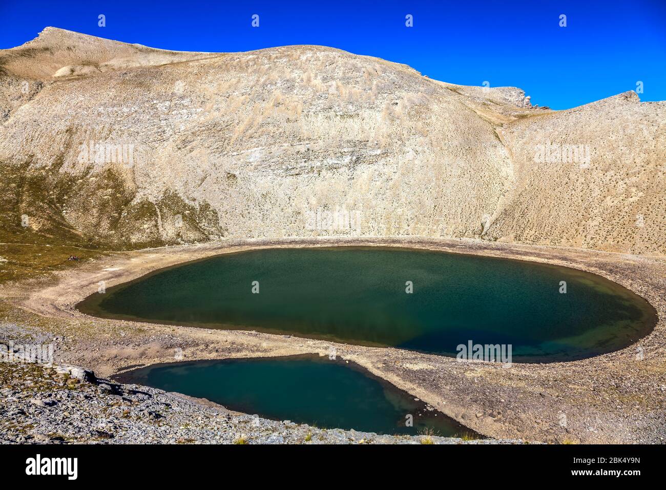 Bild des Lac des garrets (262 m) in den südfranzösischen Alpen im Nationalpark Mercantour. Stockfoto