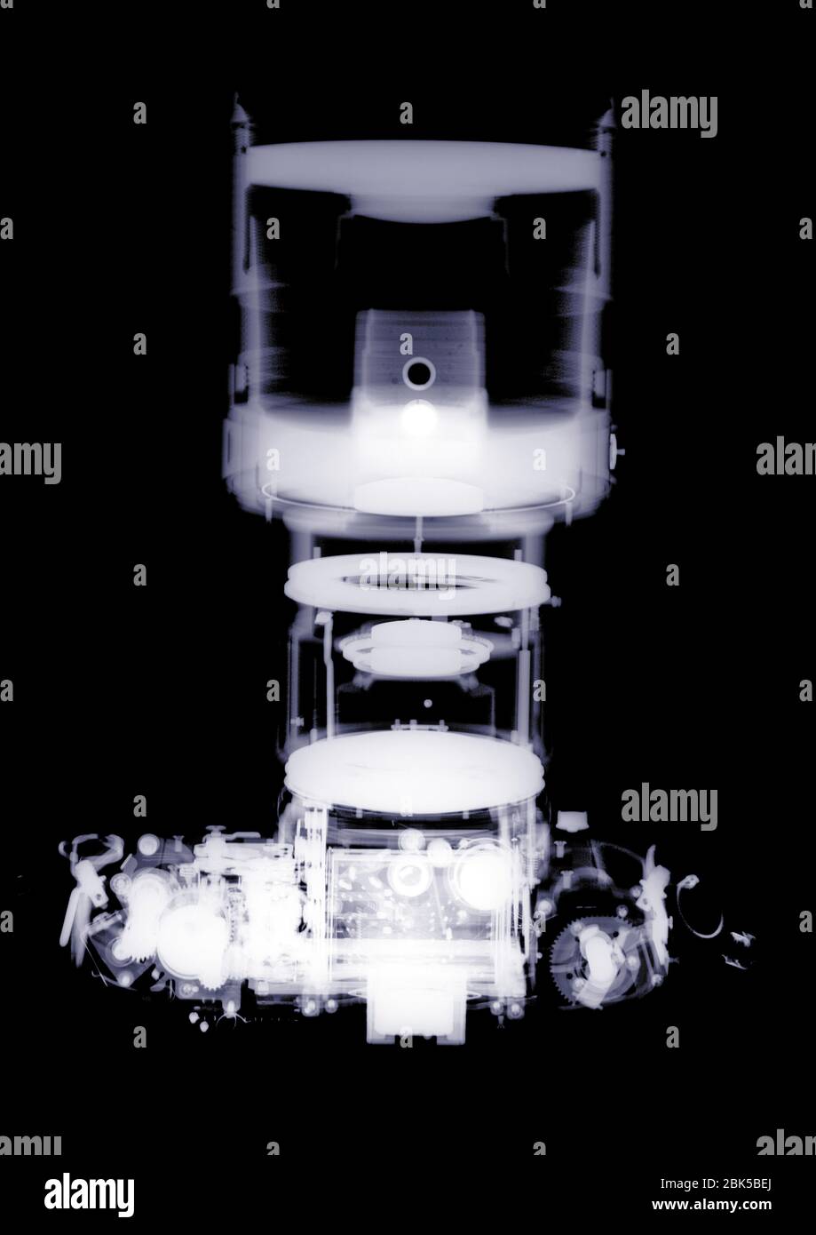 35-mm-Kamera mit großem Objektiv, Röntgen. Stockfoto