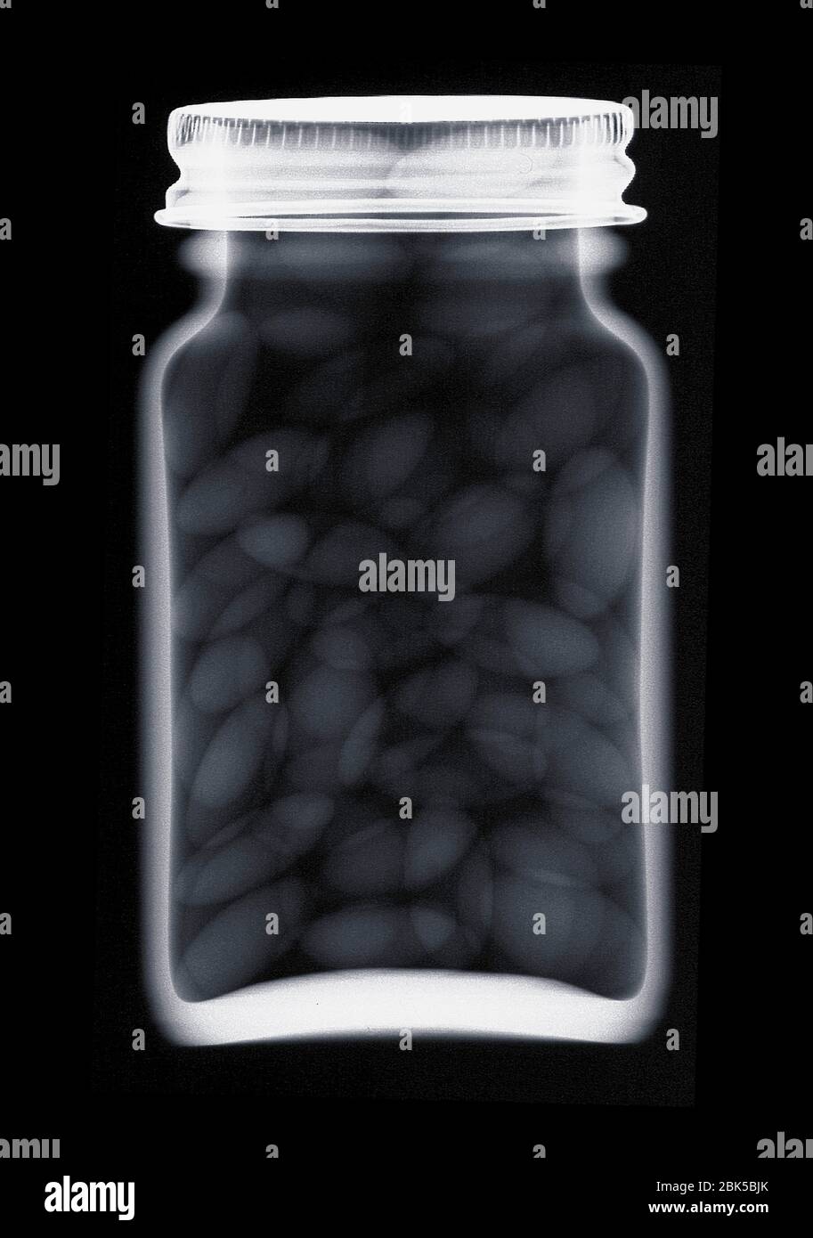 Glas mit Pillen, Röntgen. Stockfoto