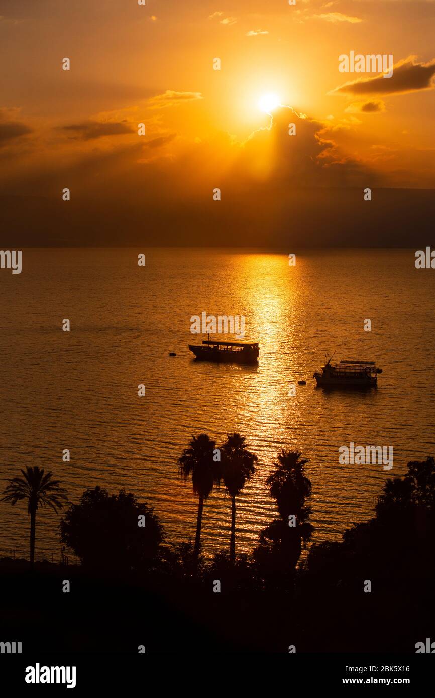 Sonnenaufgang über dem See von Galiläa, See Tiberias, Israel Stockfoto