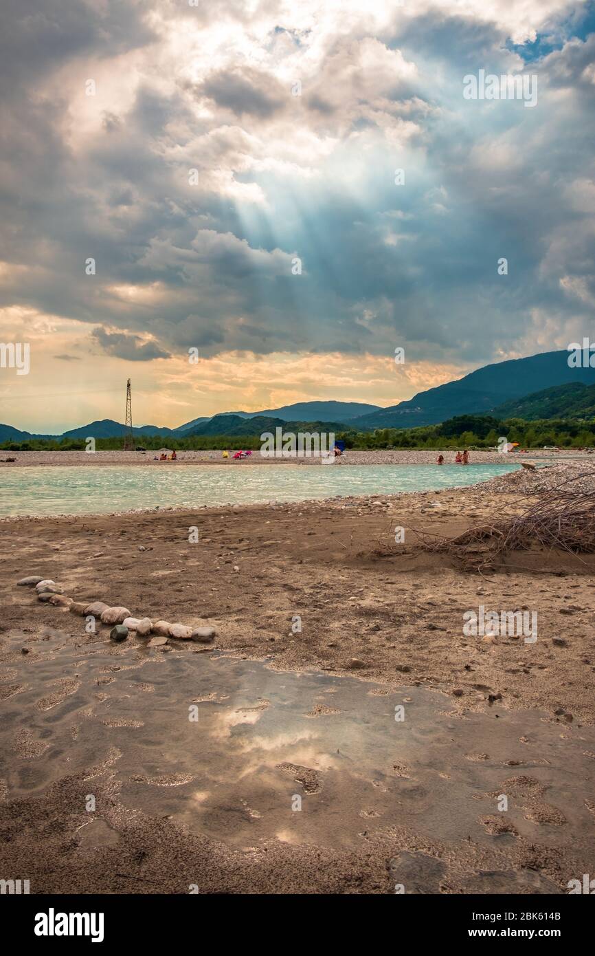 Sturm über Tagliamento in Friuli Venezia-Giulia Region, Italien Stockfoto