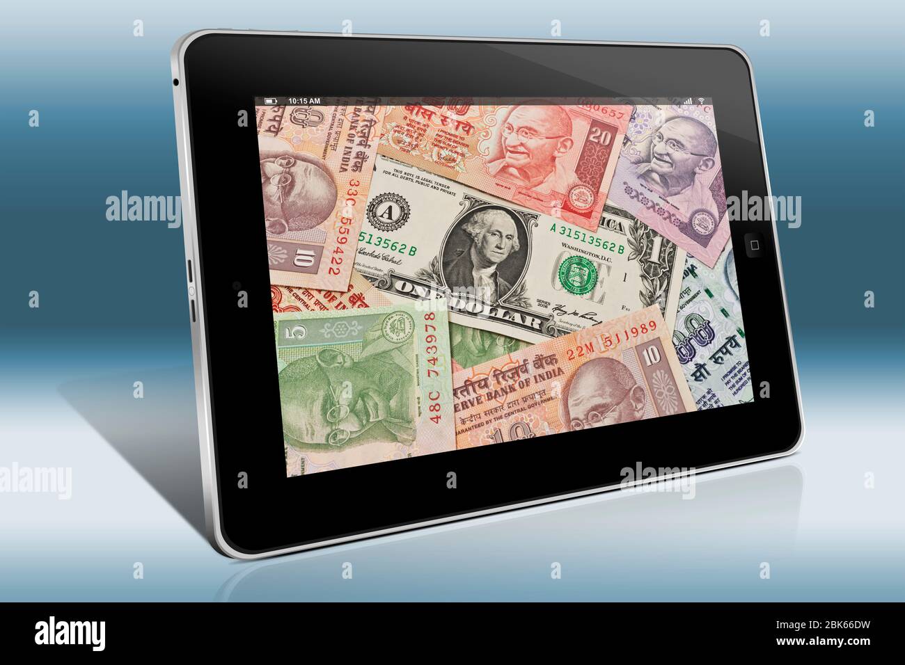 Viele indische Rupie Rechnungen mit dem Porträt von Mahatma Gandhi nebeneinander liegen. In der Mitte befindet sich einen 1 US-Dollar-Schein. Stockfoto