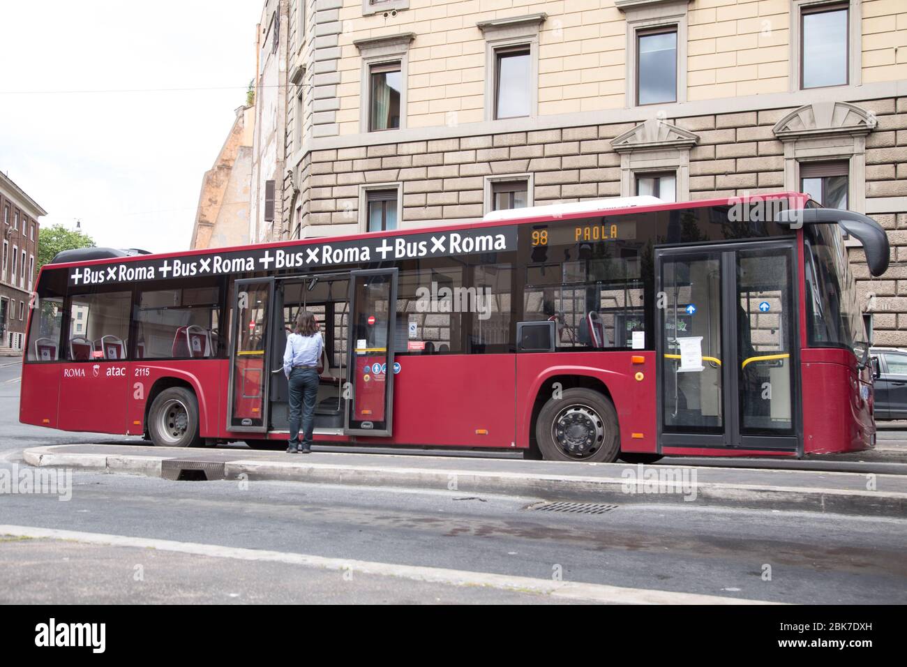 Roma, Italien. Mai 2020. Details der Busse am Endbahnhof der Via Paola in Rom (Foto: Matteo Nardone/Pacific Press) Quelle: Pacific Press Agency/Alamy Live News Stockfoto