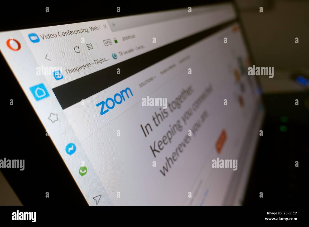 Berlin, Deutschland - April 13 2020: Zoom.us Website. Zoom Video Communications, Inc., ist ein amerikanisches Unternehmen für Fernkonferenzdienste Stockfoto