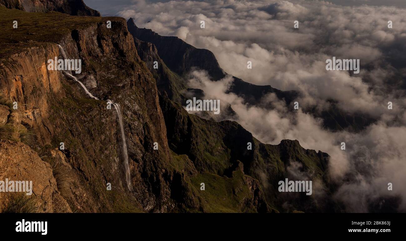 Tugela fällt auf den Drakensberg Stockfoto