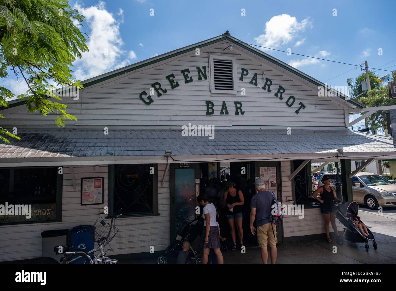 Key West, Florida, USA-7. November 2019: Green Parrot Bar, tolles Essen, Getränke und Live-Musik. Stockfoto