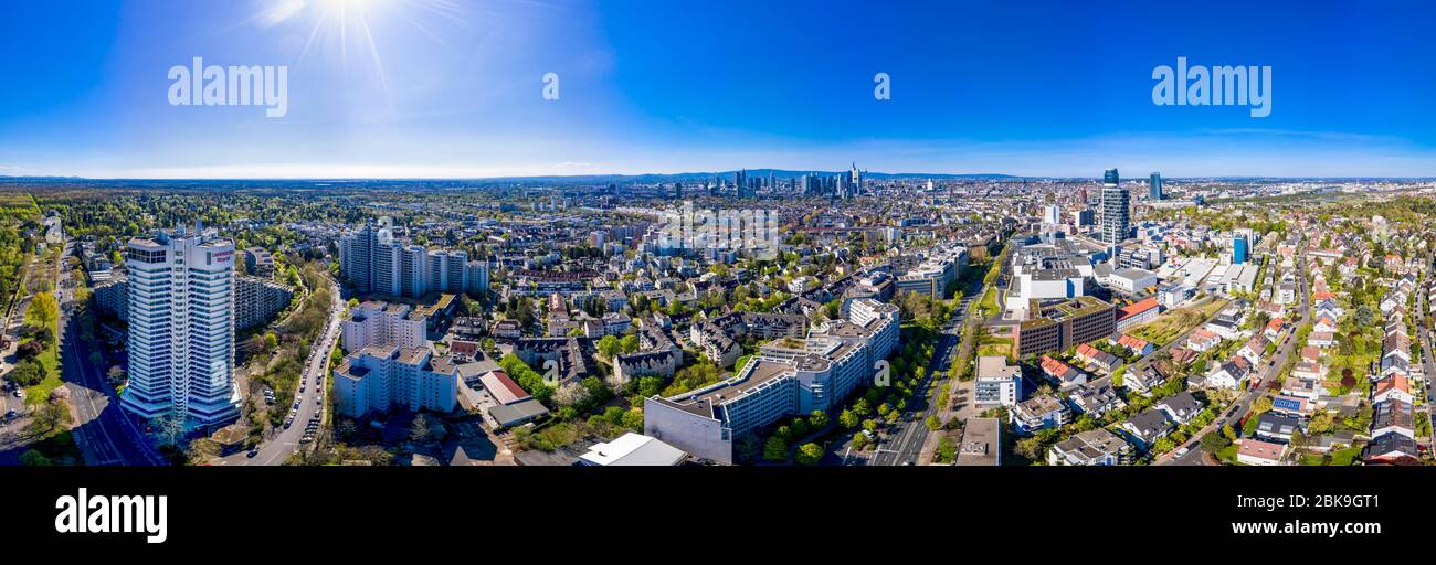 Luftaufnahme, Frankfurter Skyline, mit Henniger Tower, Leonardo Royal, EZB, Commerzbank, Sachsenhausen, Hessen, Deutschland Stockfoto