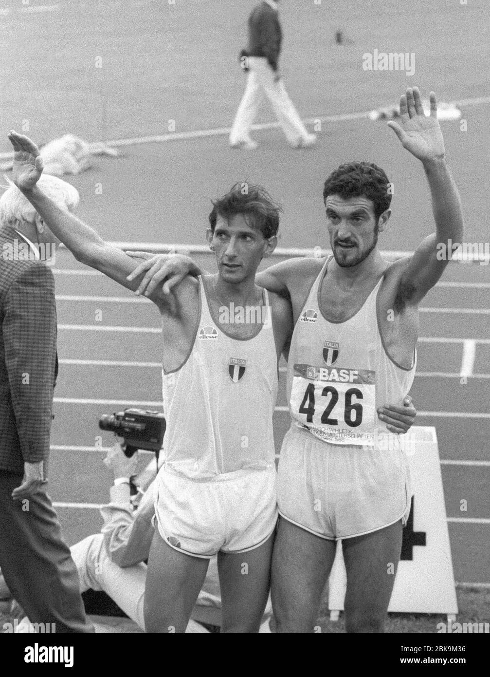 GELINDO BORDIN und Orlando Pizzolato gewinnen beim Herren Marathon bei der Europameisterschaft in Stuttgart 1986 ein Doppel Stockfoto