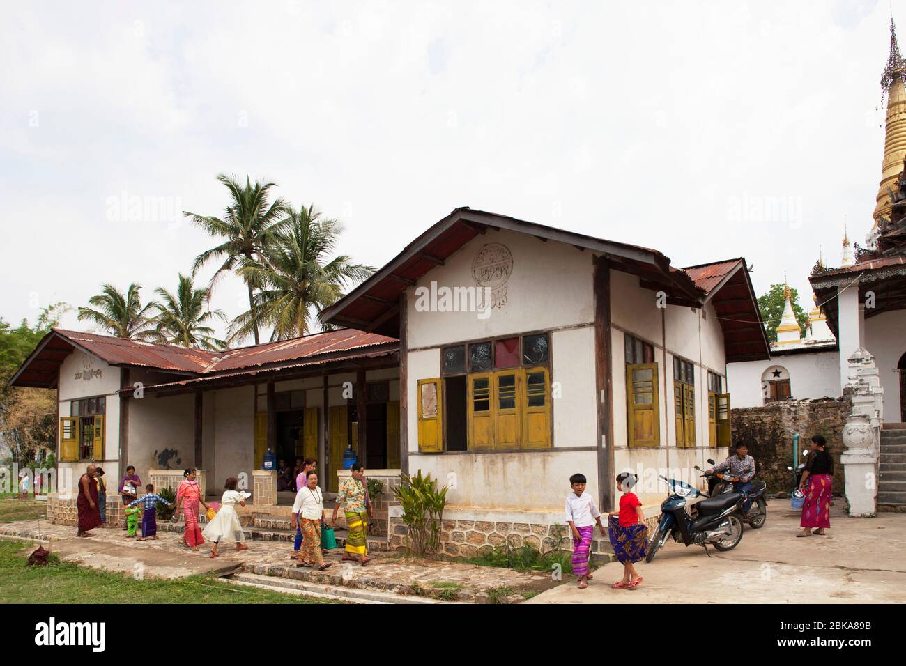 Mya Thein Tan Kloster, Nyaungshwe Dorf, Inle See, Staat Shan, Myanmar, Asien Stockfoto