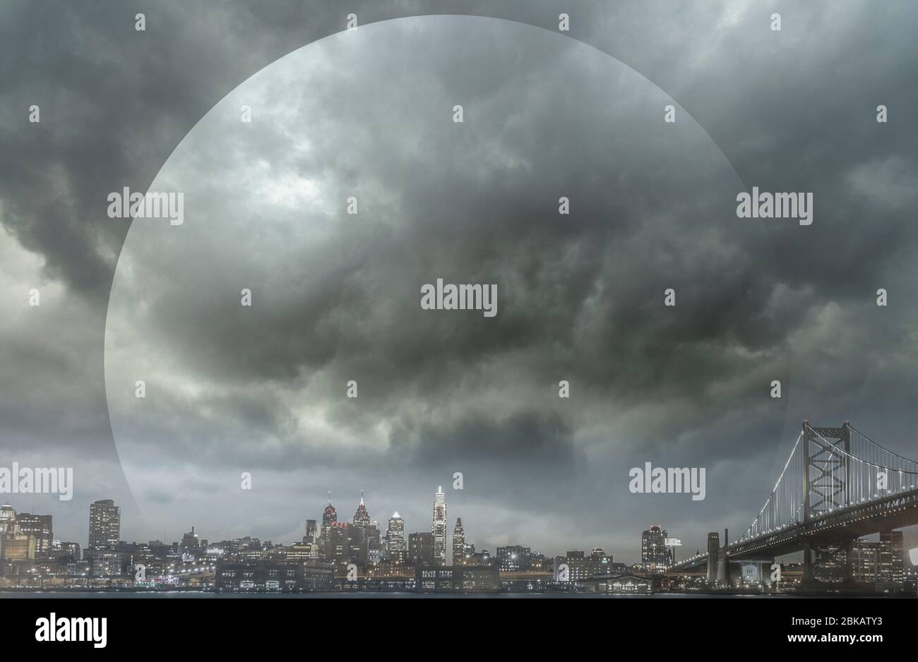 Orb Form schweben über der dunklen und düsteren Stadt Philadelphia USA Stockfoto