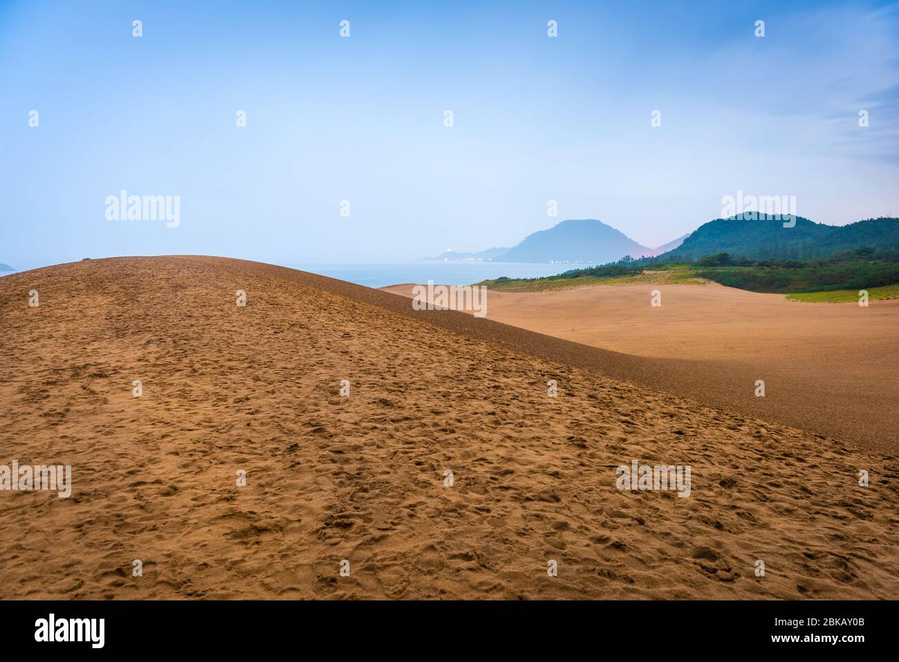 Tottori, Japan Sanddünen auf dem Meer von Japan. Stockfoto