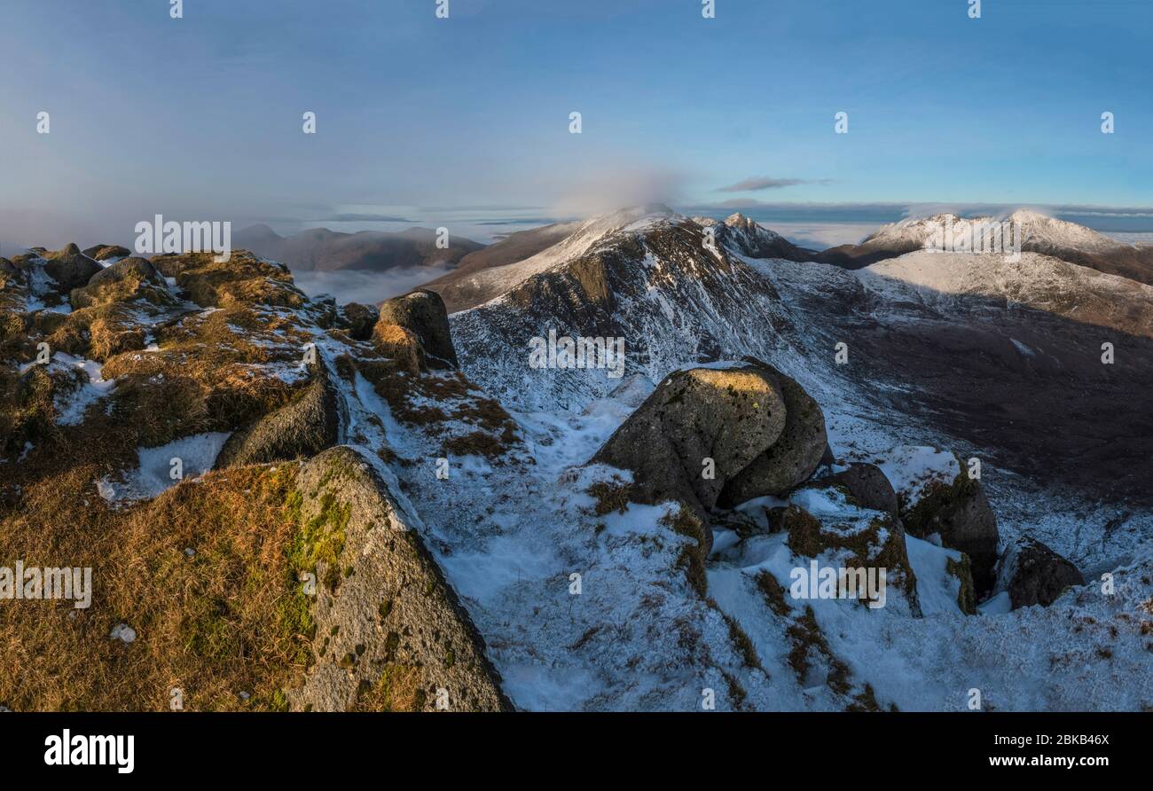 Blick auf die Berge von arran im Winter Stockfoto